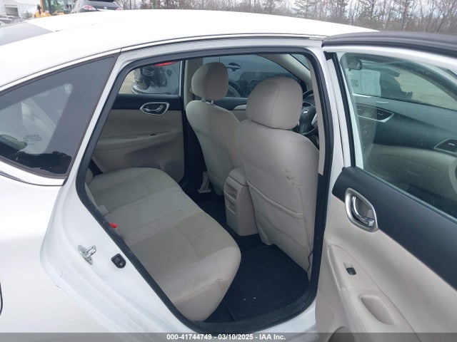 Nissan Sentra 2015 3N1AB7AP3FY230376 Image 8