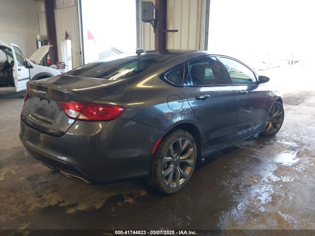 Chrysler 2016 2016 1C3CCCDG3GN179617 Image 4