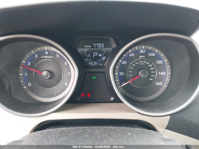KMHDH4AE5GU601527 Hyundai ELANTRA SE
