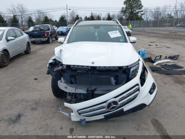 W1N4M4HB7NW173675 Mercedes-Benz Glb 250 4matic