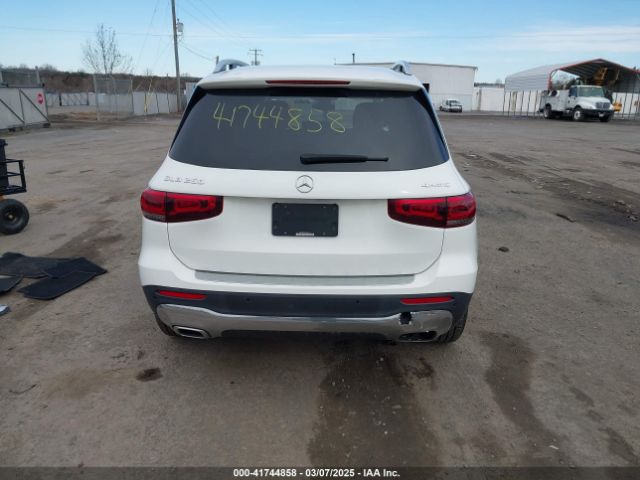 W1N4M4HB7NW173675 Mercedes-Benz Glb 250 4matic