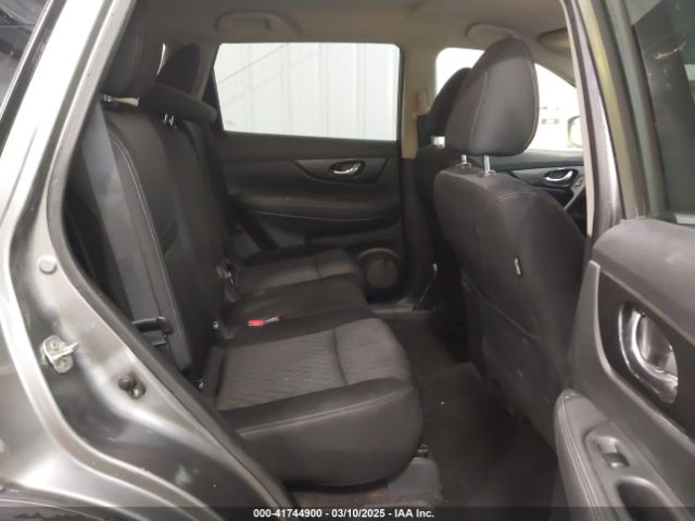 KNMAT2MT3JP544206 Nissan ROGUE SV