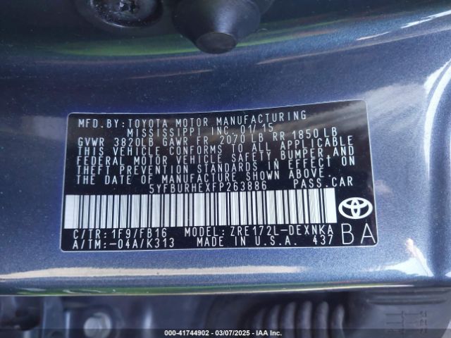 5YFBURHEXFP263886 Toyota COROLLA LE