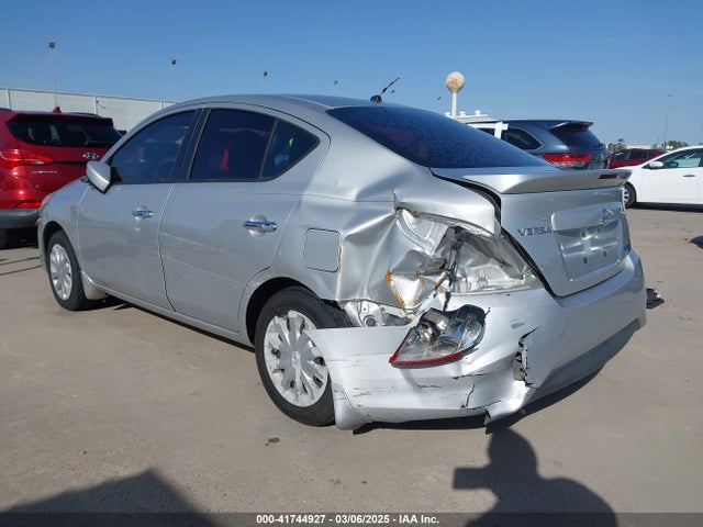 Nissan Versa 1.6 Sv 2015 3N1CN7AP5FL820771 Image 3