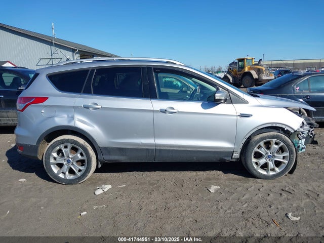 1FMCU9J97FUB13587 Ford Escape Titanium