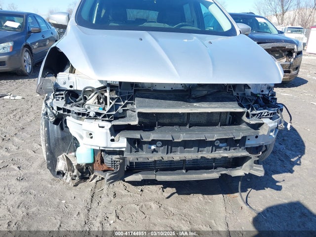 1FMCU9J97FUB13587 Ford Escape Titanium
