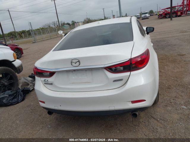 JM1GL1V56H1124800 Mazda Mazda6 Touring