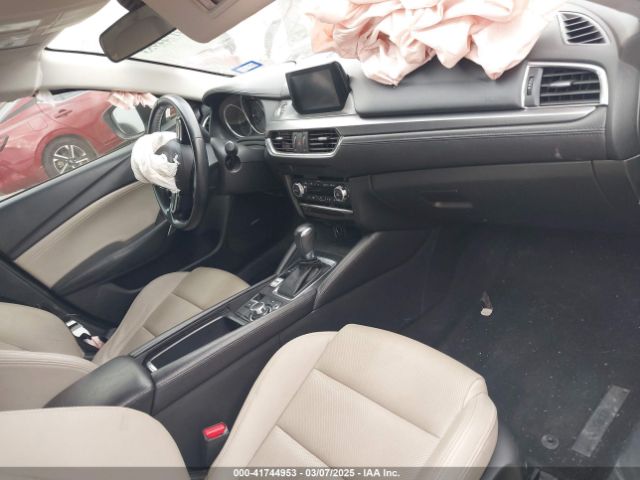 JM1GL1V56H1124800 Mazda Mazda6 Touring