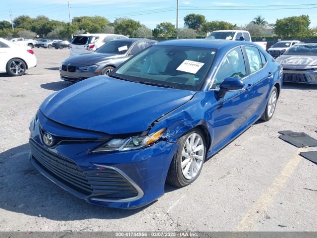 4T1R11AK0RU239589 Toyota CAMRY LE
