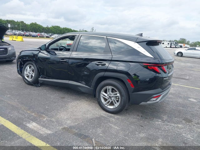 5NMJA3DE5SH456569 Hyundai TUCSON SE