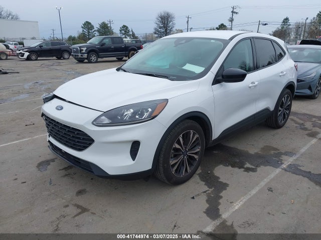 1FMCU0G66NUB34938 Ford ESCAPE SE