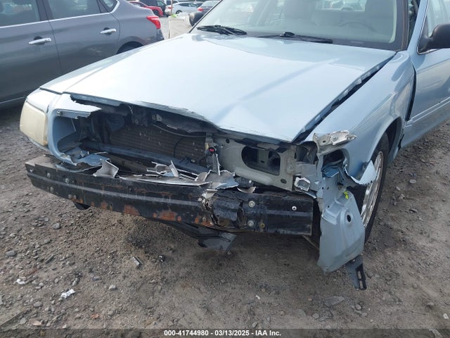 2003 Ford Crown Victoria Lx მანქანა იყიდება აუქციონზე, vin: 2FAFP74W83X180076, აუქციონის ნომერი: 41744980