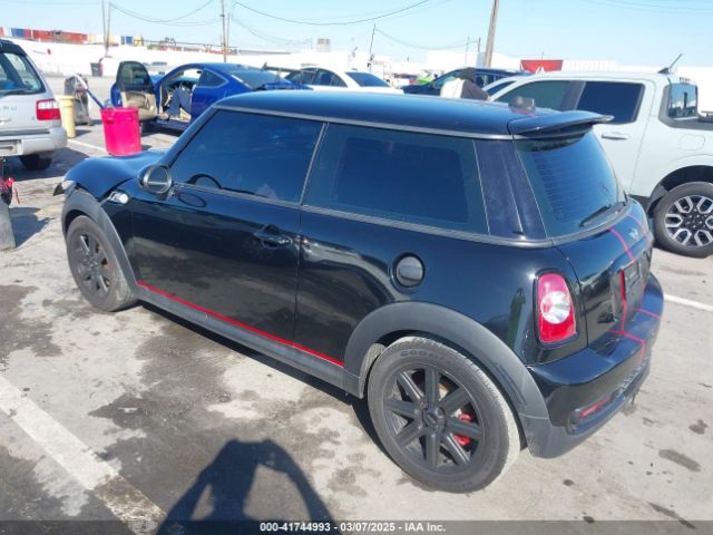 2013 MINI HARDTOP WMWSV3C56DT394382 Photo 2
