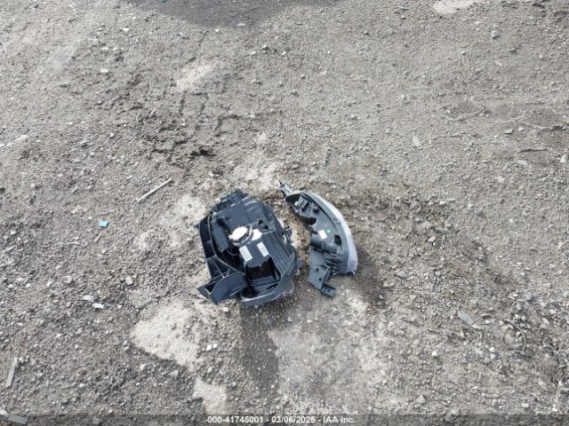 KMHRC8A33PU257464 Hyundai Venue Sel