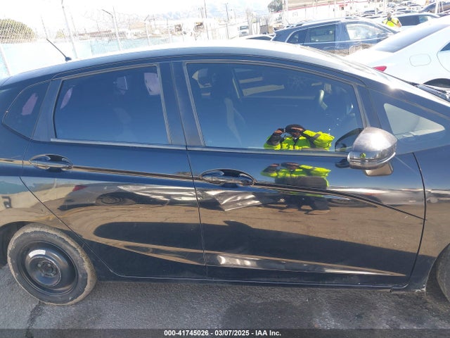 3HGGK5H56FM706547 Honda FIT LX