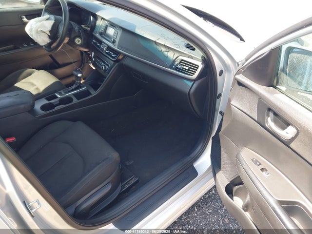5XXGT4L30GG009177 KIA Optima Lx