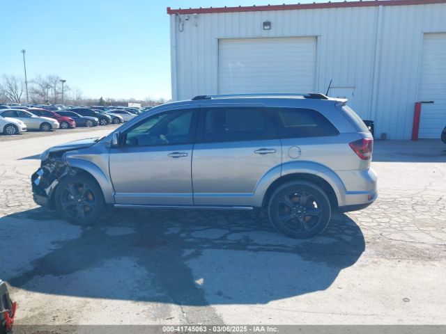 3C4PDCGG9KT857947 Dodge Journey Crossroad