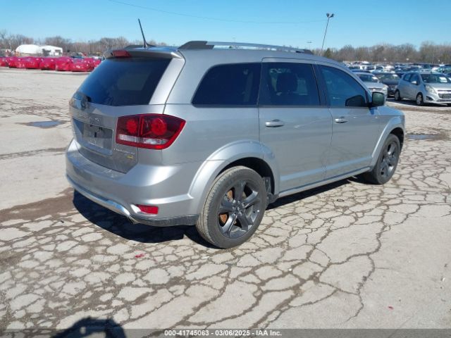 3C4PDCGG9KT857947 Dodge Journey Crossroad