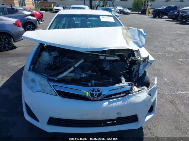 4T4BF1FK5ER439184 Toyota CAMRY LE
