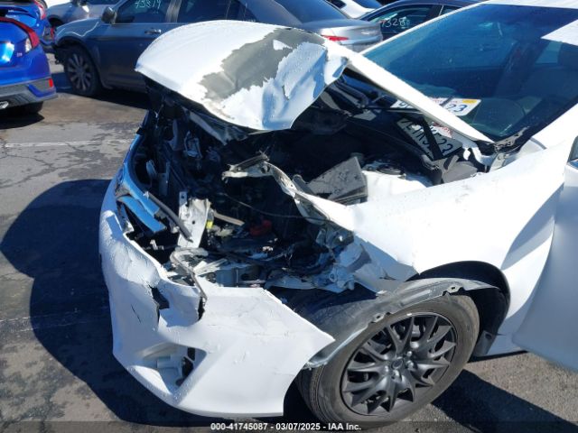 4T4BF1FK5ER439184 Toyota CAMRY LE