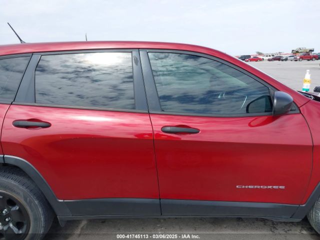 1C4PJLABXHW643669 Jeep Cherokee Sport Fwd