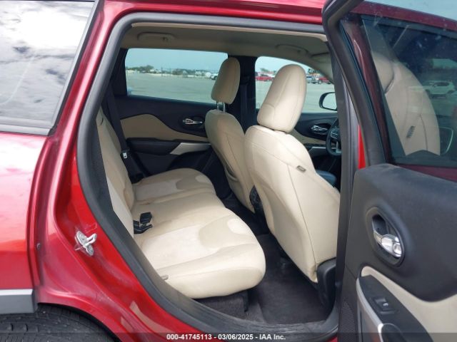 1C4PJLABXHW643669 Jeep Cherokee Sport Fwd