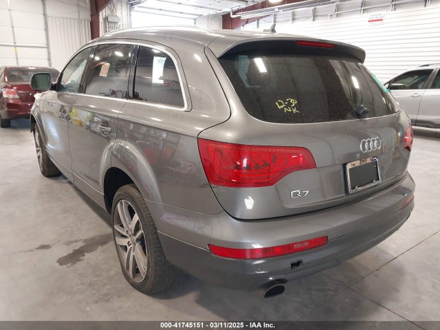 2013 AUDI Q7 WA1LGAFE4DD016969 Photo 2