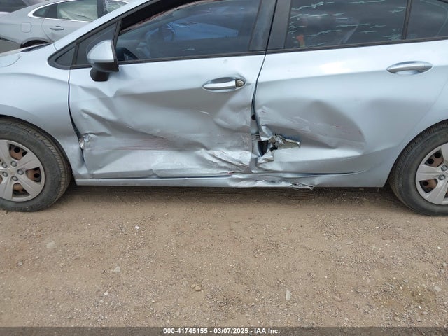 1G1BC5SM7H7186077 Chevrolet Cruze Ls Auto
