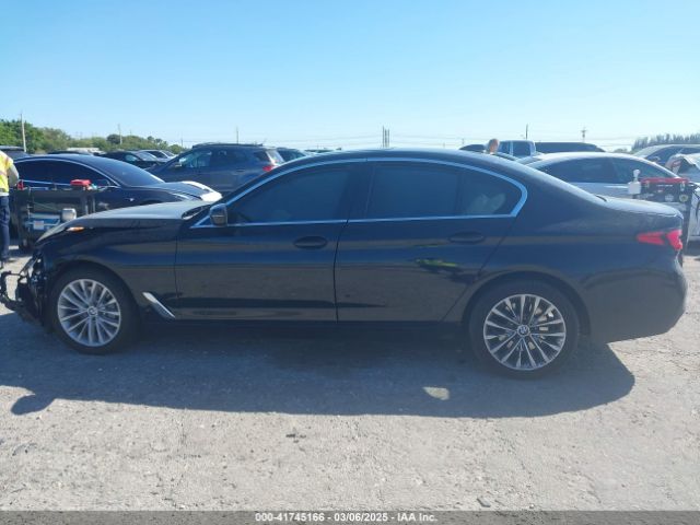 WBA53BH02MCF77971 BMW 530I