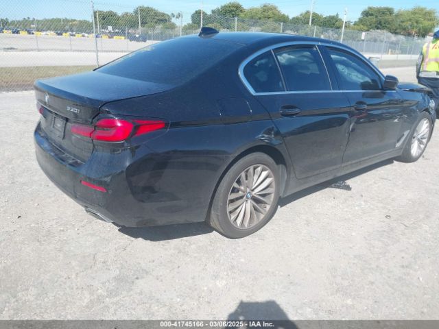 WBA53BH02MCF77971 BMW 530I