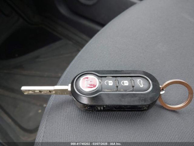 2013 FIAT 500 3C3CFFAR4DT745293 Photo 10