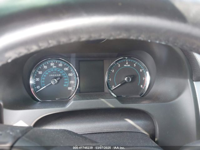 2013 JAGUAR XF SAJWA0E70D8S87474 Photo 6