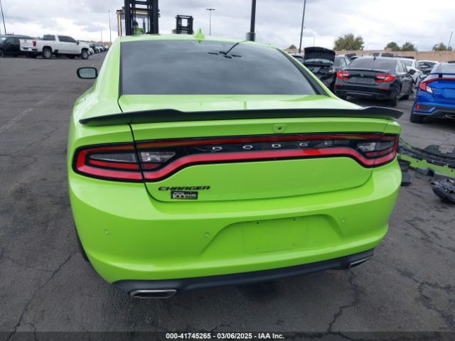 2C3CDXBG6KH633710 Dodge Charger Sxt Rwd