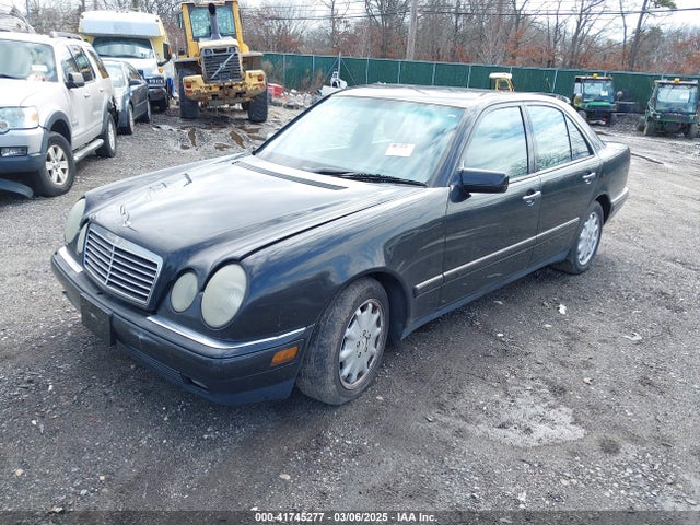 1999 MERCEDES-BENZ E 320 WDBJF65H2XA921188 Photo 1