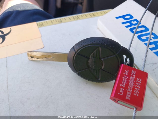 2006 MINI COOPER S WMWRE33566TL23135 Photo 10