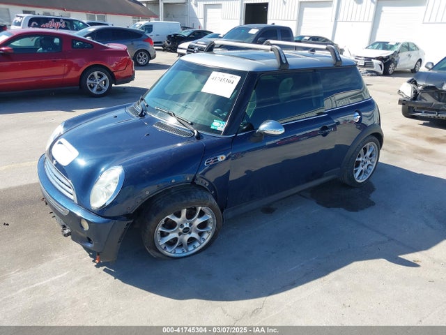 2006 MINI COOPER S WMWRE33566TL23135 Photo 1