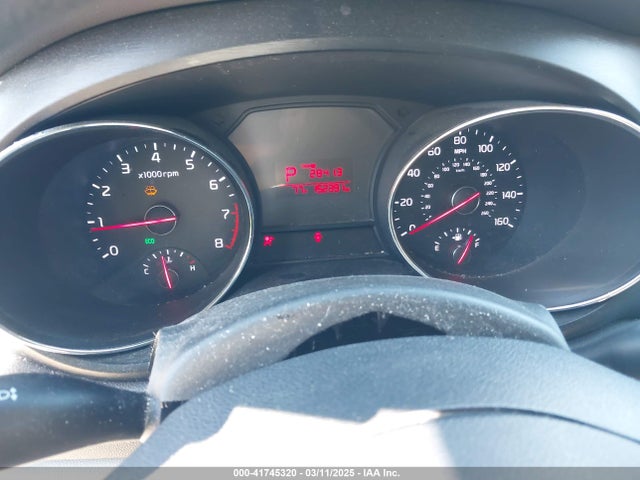 KNDMB5C15G6095661 KIA SEDONA LX