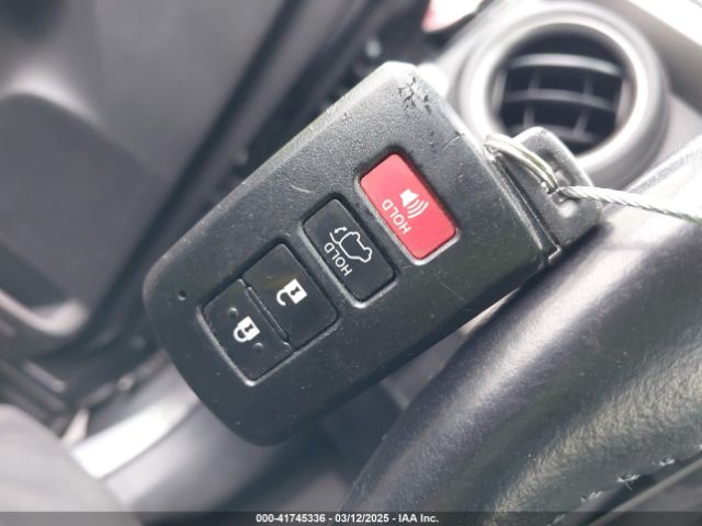 JTMRJREV7GD059241 Toyota Rav4 Hybrid Xle