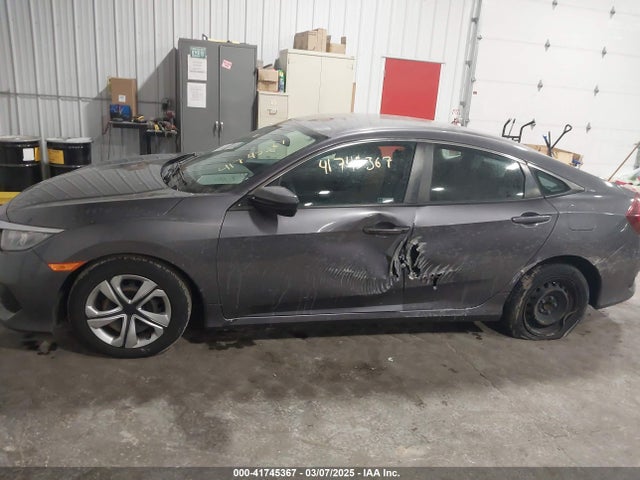 Honda Civic Lx 2018 19XFC2F57JE001932 Image 14