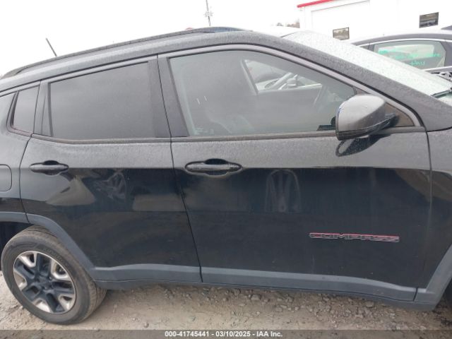 3C4NJDDB7HT636211 Jeep New Compass Trailhawk 4x4
