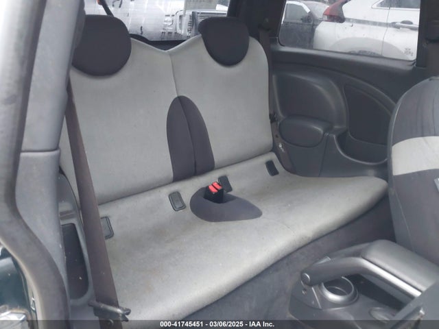 2005 MINI COOPER WMWRC33525TK62130 Photo 7