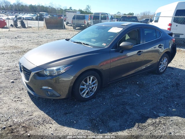 3MZBM1V79FM208826 Mazda pe