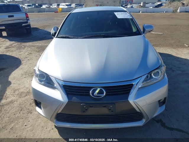 JTHKD5BH0E2193886 Lexus CT 200H
