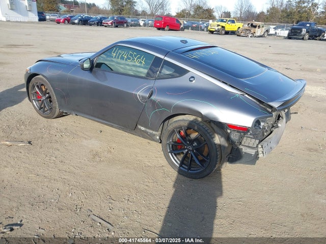 JN1BZ4BH5PM311048 Nissan Z Performance Manual