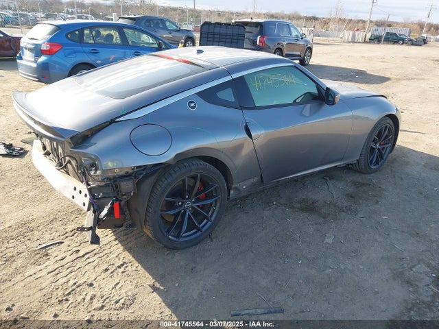JN1BZ4BH5PM311048 Nissan Z Performance Manual