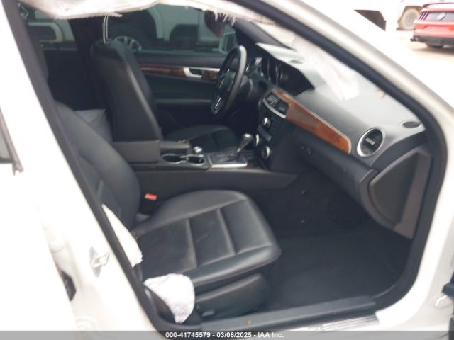 WDDGF4HB7EG213817 Mercedes-Benz C 250 Luxury/sport