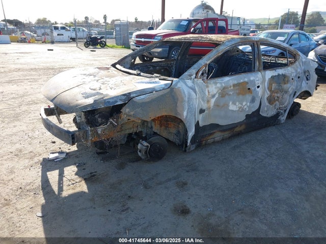 KMHD84LFXKU754810 Hyundai ELANTRA SEL