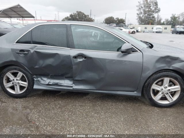 4T1BF1FK6EU733185 Toyota CAMRY SE