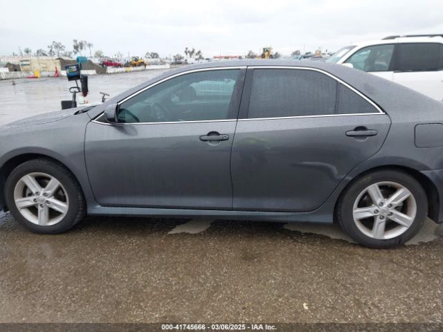 4T1BF1FK6EU733185 Toyota CAMRY SE