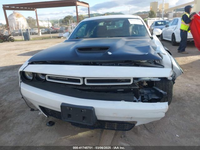 2C3CDZBT0KH642203 Dodge Challenger R/t